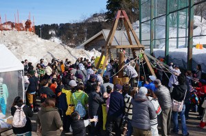 高柳雪まつり巨大もちつき